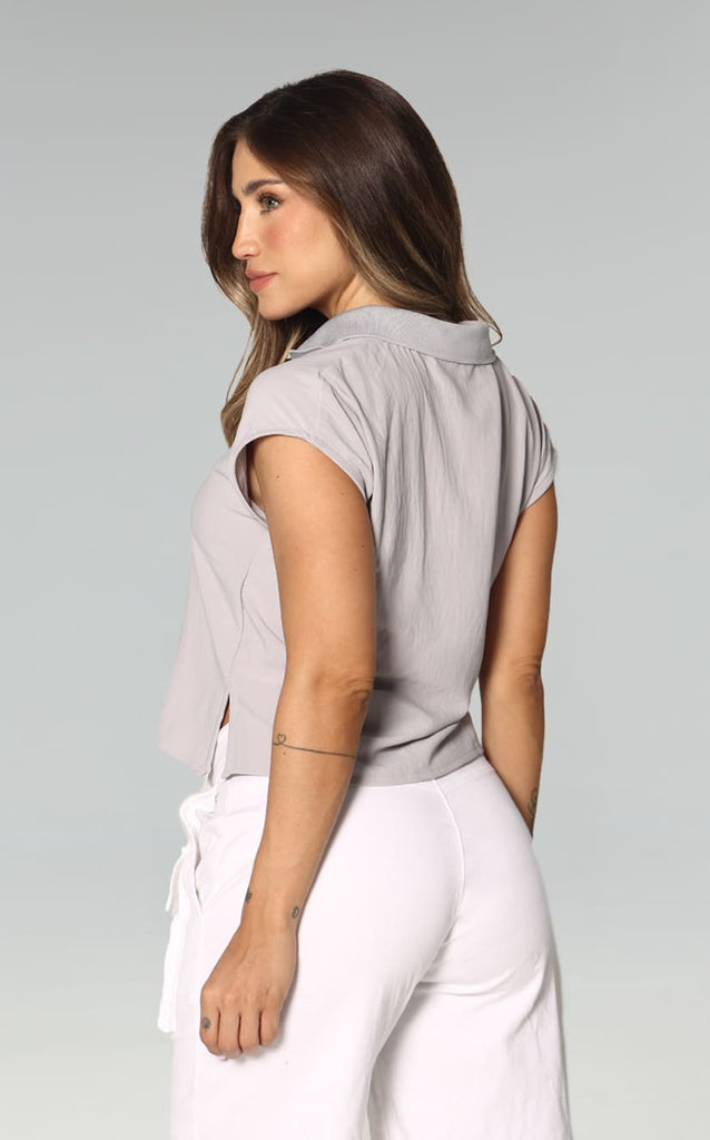 Blusa Gris Tipo Polo Navissi