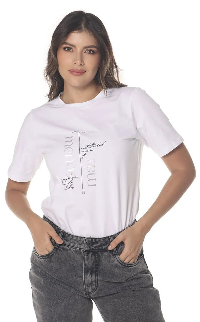 Camiseta Marfil Menos/Más - Navissi Clothing ♡