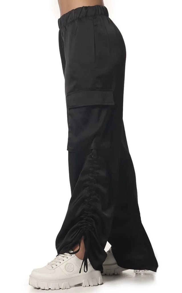 Pantalón Negro Cargo Recogido - Navissi Clothing ♡