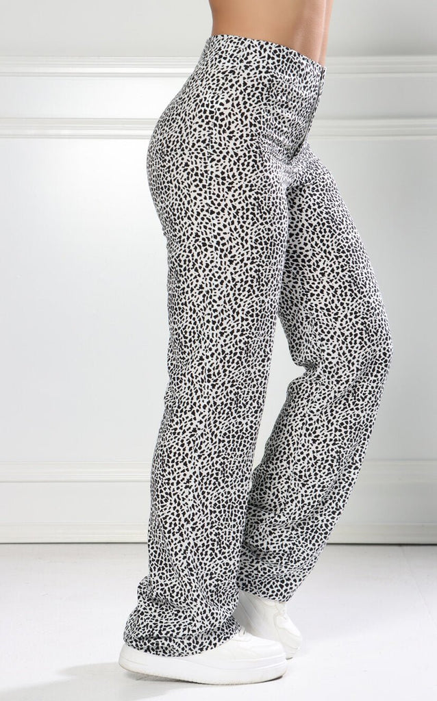 Pantalón Recto Animal Print - Navissi Clothing ♡