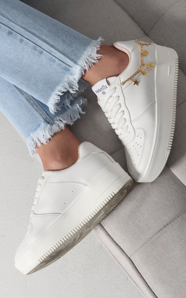 Tenis Blancos Cadena & Dijes - Navissi Clothing ♡