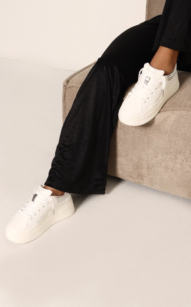 Tenis Marfil Talón Plateado - Navissi Clothing ♡